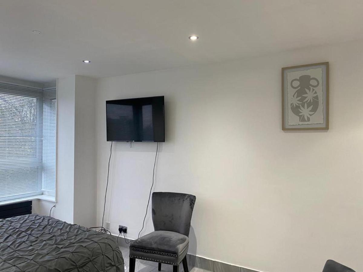 Luxurious 2-Bed Apartment In Woolwich London Exterior foto