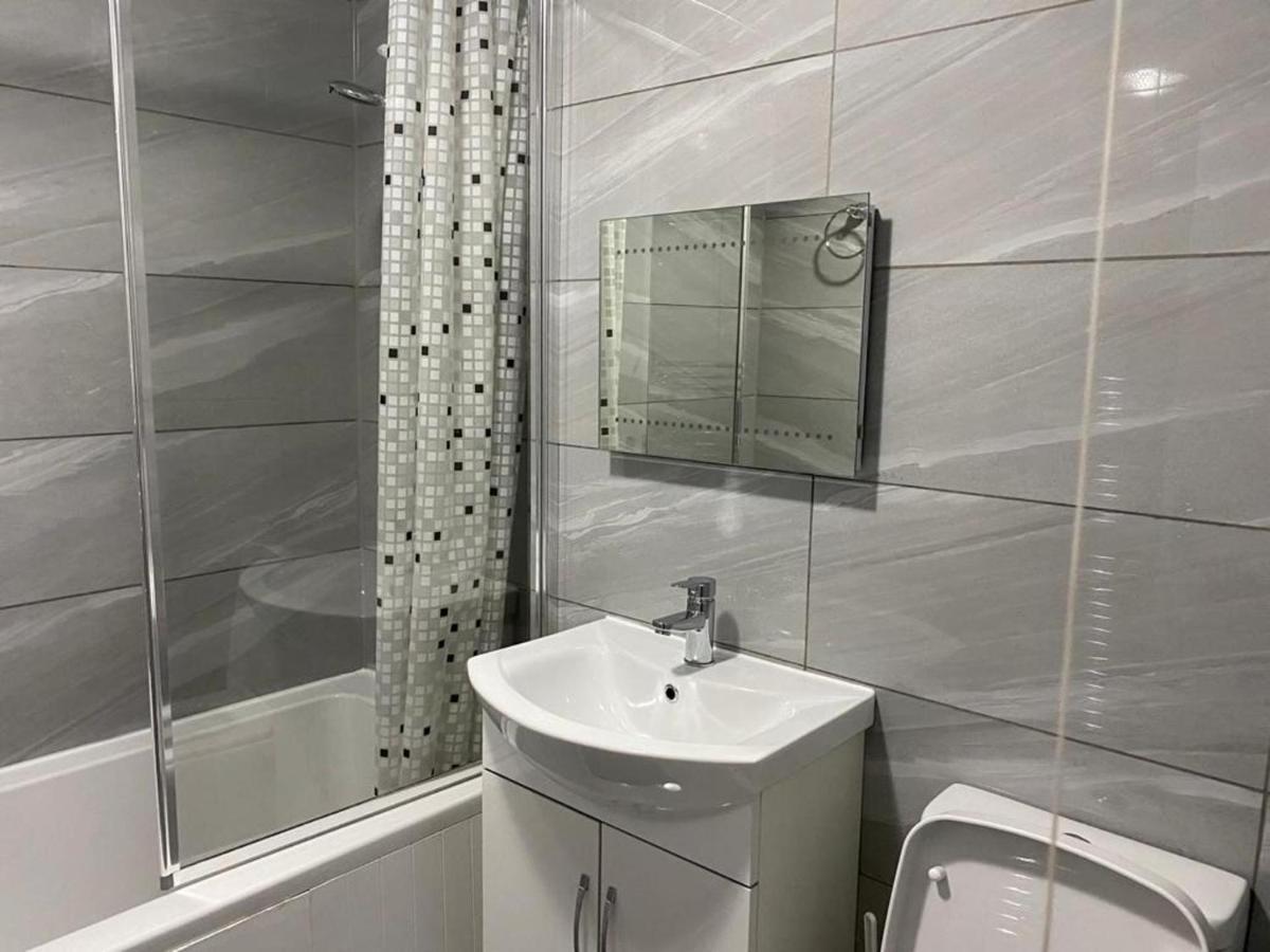 Luxurious 2-Bed Apartment In Woolwich London Exterior foto
